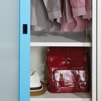 Lemari Pakaian dengan Pintu Geser Kaca Buram -4