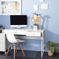 Desk with 2 drawers